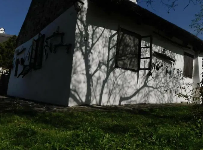 Babamuzeum Case de vacanță